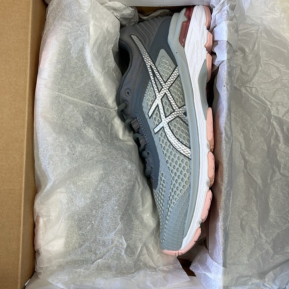 Asics Women's GT-2000 6 Ankle-High Running Shoe - Picture 8 of 8